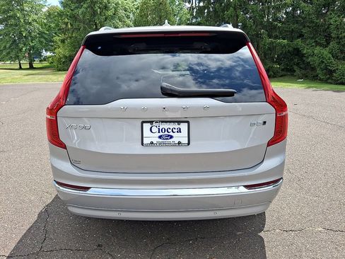 Used 2023 Volvo XC90 B5 Plus AWD/4WD image 8