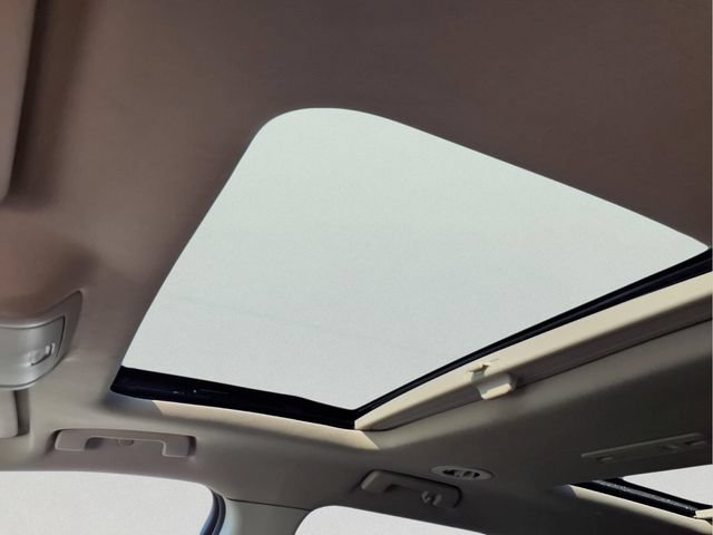 Certified 2019 GMC Acadia Denali w/ Technology Package FWD image 20