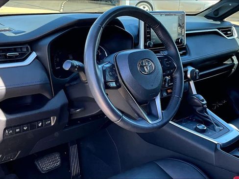 Used 2021 Toyota RAV4 XSE image 17