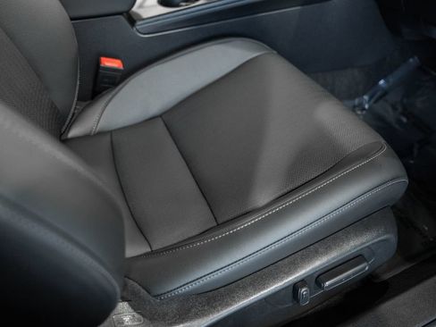 Used 2025 Honda Civic Sport Touring image 40