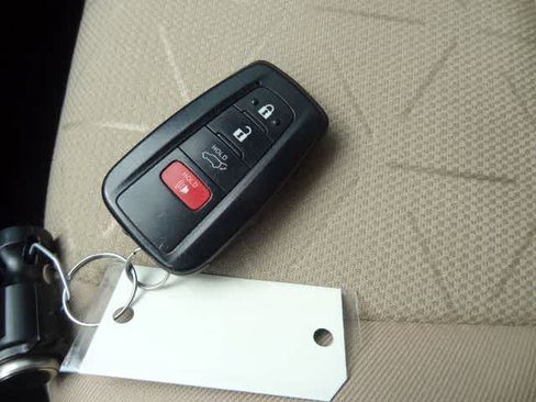 Used 2024 Toyota RAV4 XLE w/ Convenience Package AWD/4WD image 35