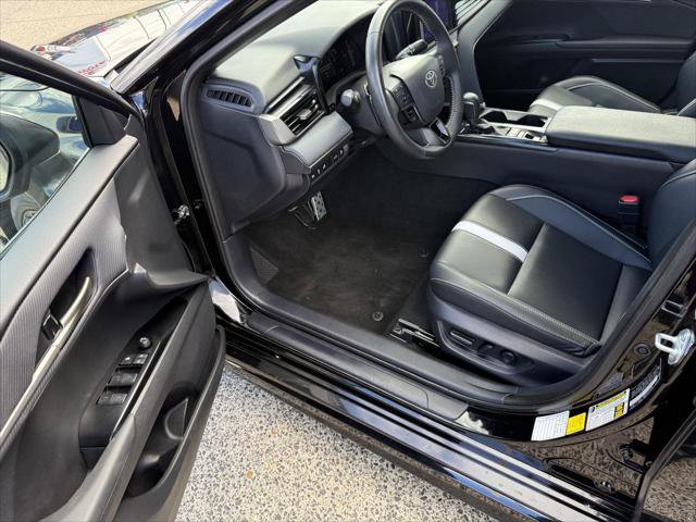 Certified 2025 Toyota Camry SE FWD image 11