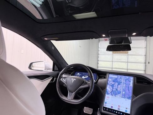 Used 2020 Tesla Model S Performance AWD/4WD image 29