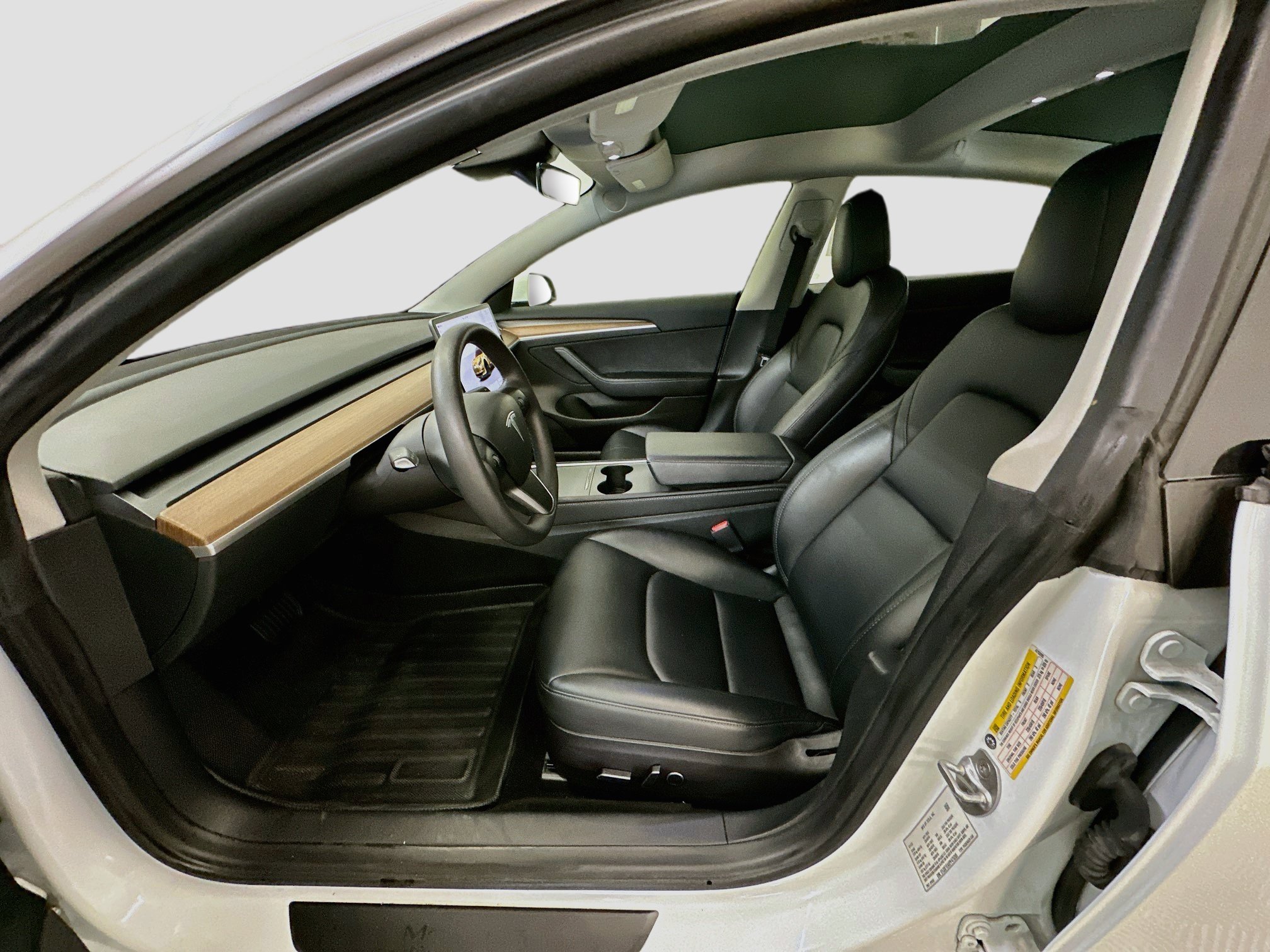 Used 2023 Tesla Model 3 Standard Range RWD image 13