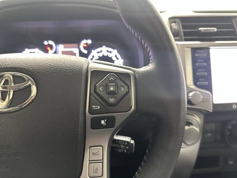 Used 2022 Toyota 4Runner SR5 Premium w/ Moonroof Package image 20