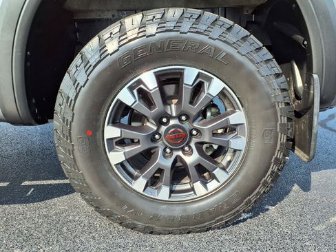 Used 2023 Nissan Titan PRO-4X w/ Pro-4x Convenience Package AWD/4WD image 34
