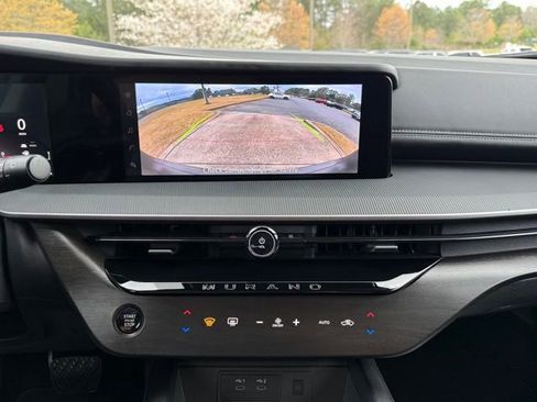 Used 2025 Nissan Murano SV FWD image 20