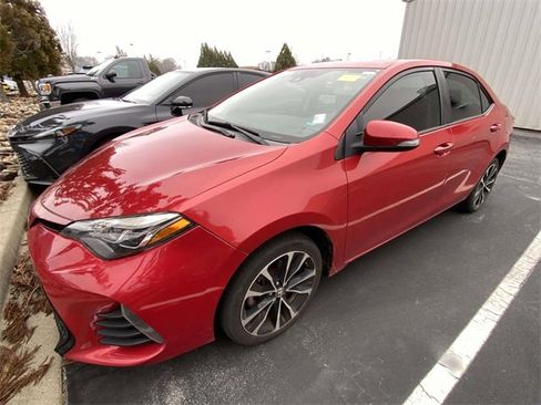 Used 2019 Toyota Corolla SE image 3