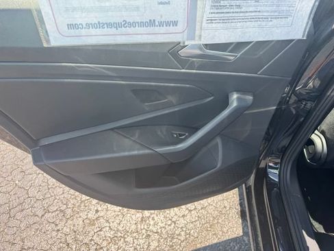 Used 2025 Volkswagen Jetta Sport FWD image 18