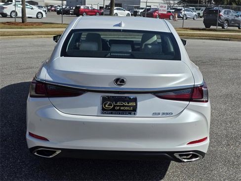 New 2025 Lexus ES 350 w/ Premium Package image 3