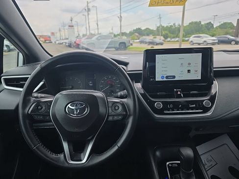 Used 2025 Toyota Corolla SE FWD image 12