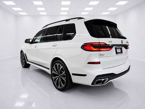 Used 2024 BMW X7 M60i w/ Executive Package AWD/4WD image 5