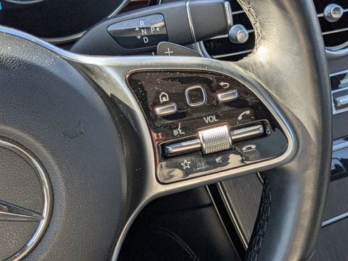 Used 2020 Mercedes-Benz GLC 300 4MATIC image 20