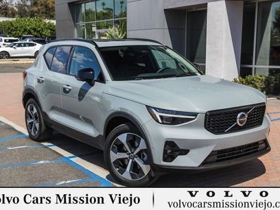 Certified 2025 Volvo XC40 B5 Plus w/ Protection Package Premier