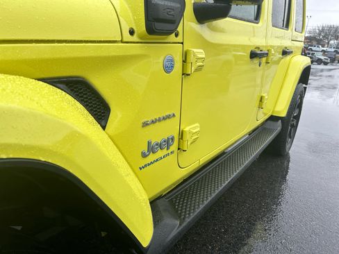 Used 2023 Jeep Wrangler Sahara w/ Cold Weather Group image 18