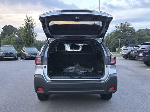 Certified 2025 Subaru Outback Premium AWD/4WD image 14