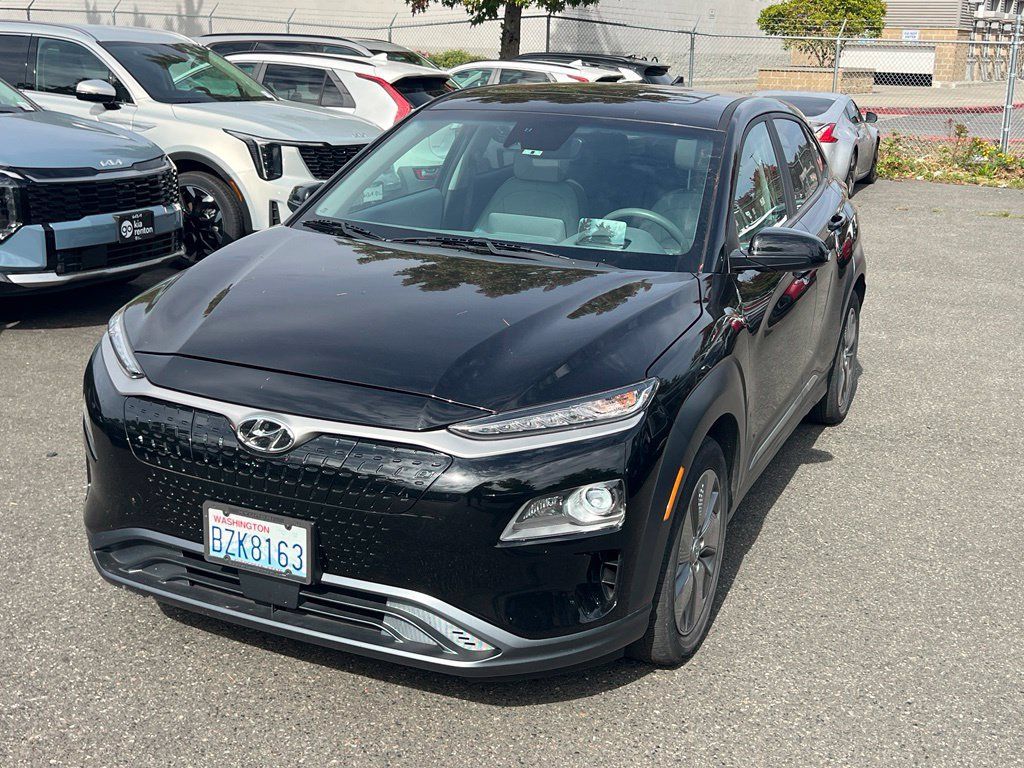 Used 2021 Hyundai Kona Ultimate w/ Cargo Package FWD image 3