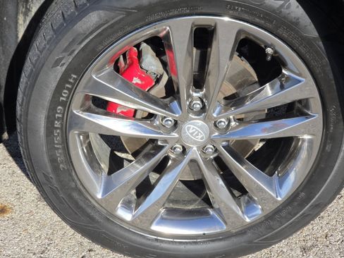 Used 2015 Kia Sorento SX image 11