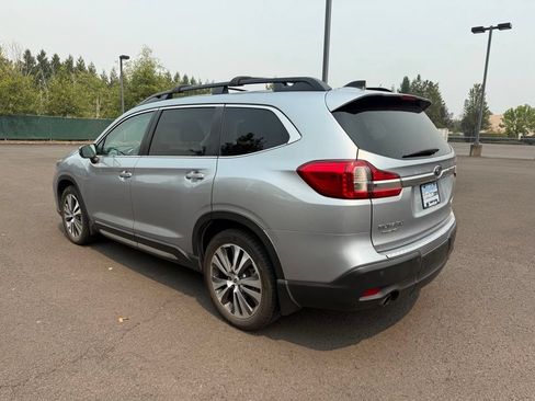 Used 2022 Subaru Ascent Limited w/ Technology Package AWD/4WD image 5