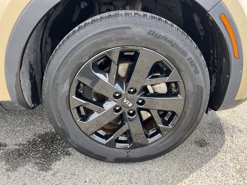 Used 2021 Kia Sorento S w/ Panoramic Sunroof Package image 11