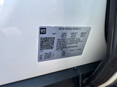 Used 2023 GMC Yukon XL Denali Ultimate AWD/4WD image 35