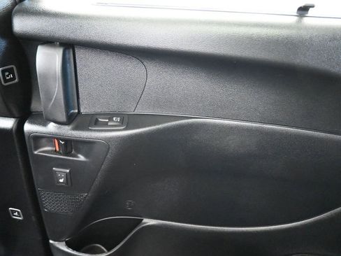 Used 2020 Chrysler Pacifica Touring-L image 42