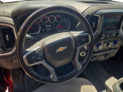 Used 2021 Chevrolet Silverado 1500 LT image 9
