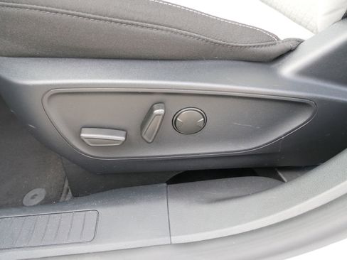 Used 2024 Ford Escape Active image 17