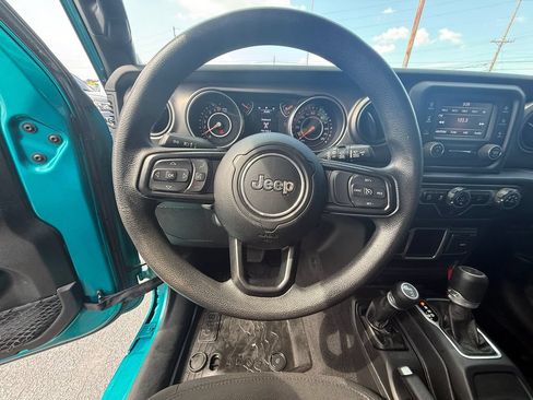 Used 2020 Jeep Wrangler Unlimited Sport AWD/4WD image 16