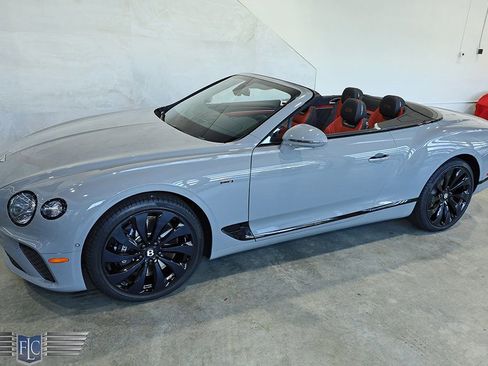 Used 2024 Bentley Continental GT V8 image 58