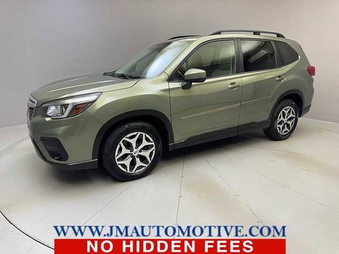 Used 2020 Subaru Forester Premium AWD/4WD image 1