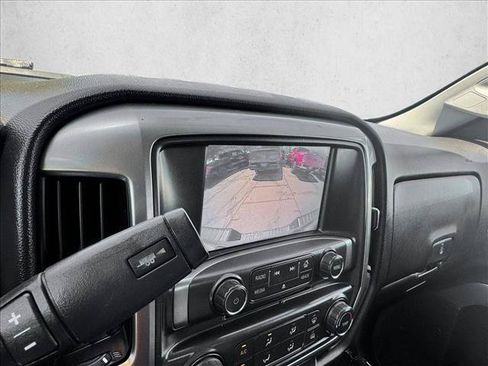 Used 2018 Chevrolet Silverado 1500 LT AWD/4WD image 13