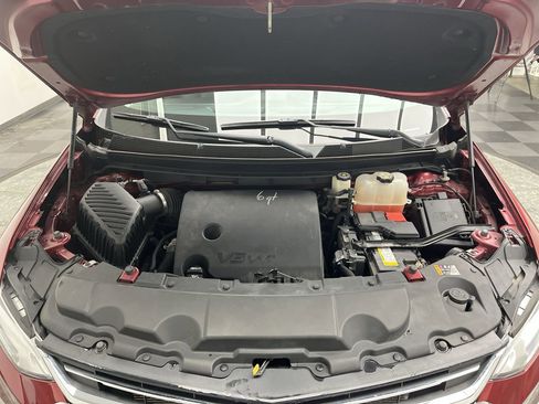 Used 2020 Chevrolet Traverse LT w/ LPO, Floor Liner Package image 28