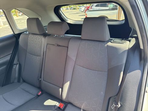 Used 2020 Toyota RAV4 XLE w/ Convenience Package AWD/4WD image 18