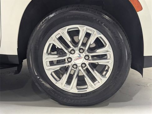 Used 2021 GMC Yukon SLT w/ SLT Premium Package image 32