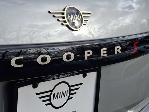 Certified 2025 MINI Cooper S image 29
