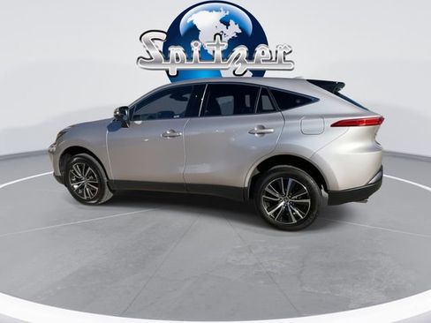 Used 2024 Toyota Venza LE image 6