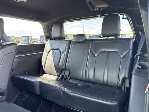 Used 2019 Ford Expedition Limited AWD/4WD image 18