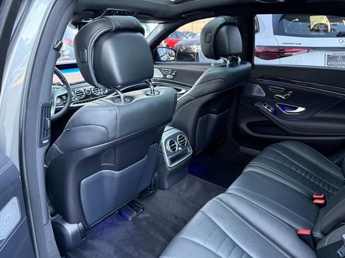Used 2018 Mercedes-Benz S 560 Sedan image 26