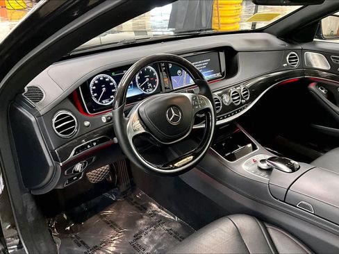 Used 2017 Mercedes-Benz S 550 4MATIC Sedan image 18