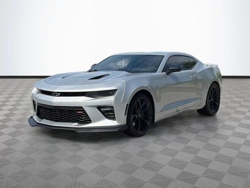 Used 2016 Chevrolet Camaro SS RWD image 18