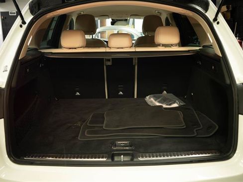 Used 2022 Mercedes-Benz GLC 300 4MATIC image 7