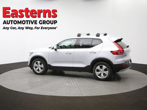 Used 2021 Volvo XC40 T4 Momentum FWD image 60