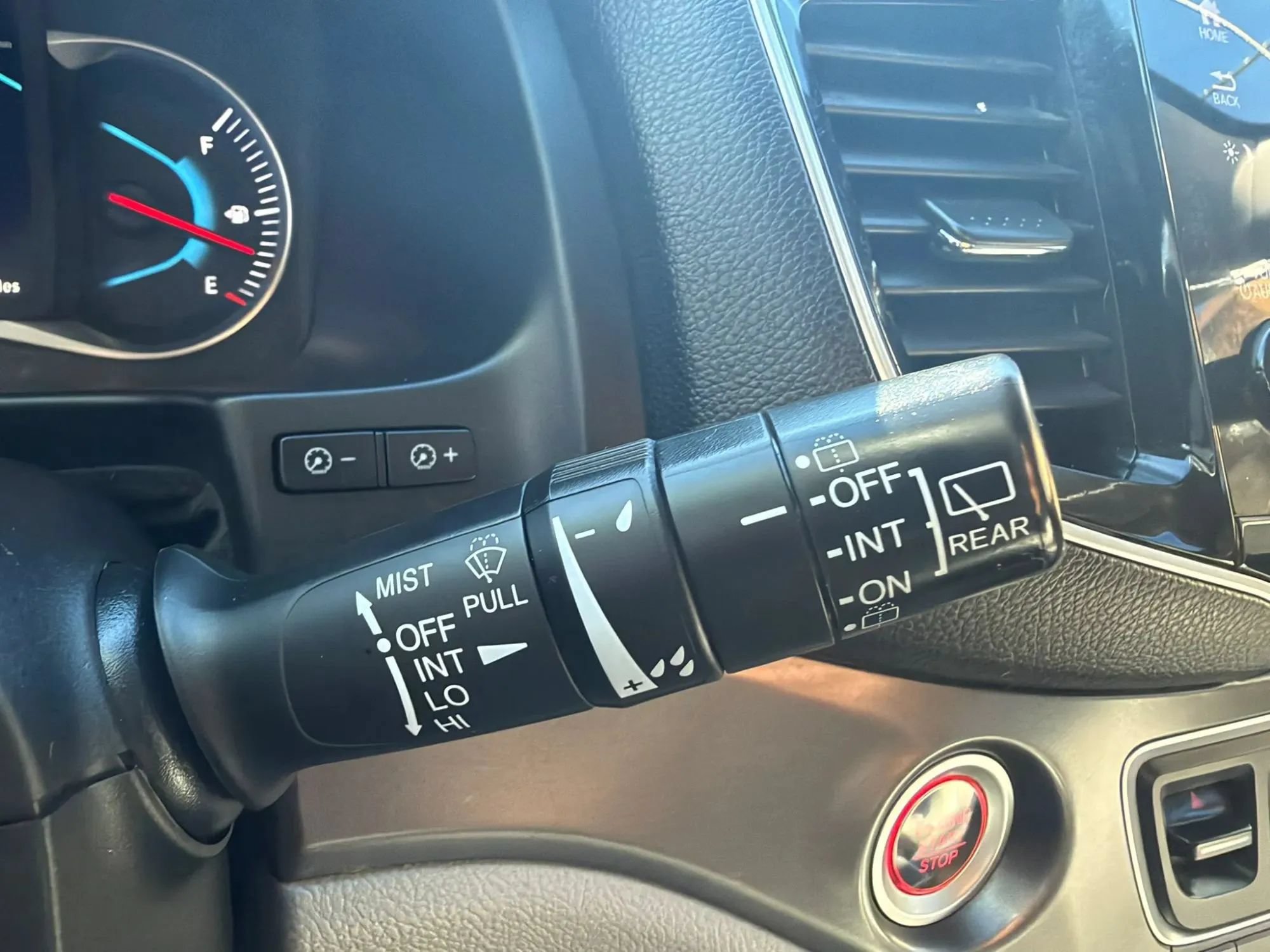 Used 2021 Honda Pilot EX image 15