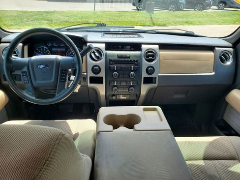 Used 2011 Ford F150 XLT w/ XLT Chrome Pkg AWD/4WD image 9
