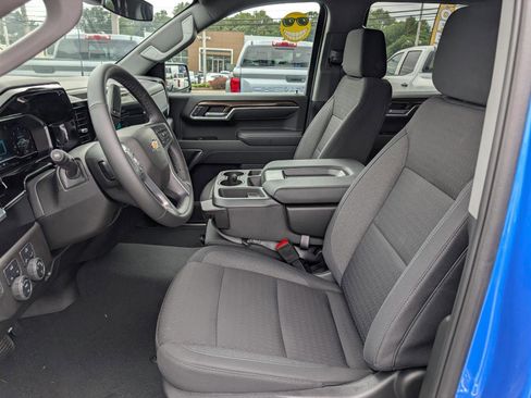 New 2025 Chevrolet Silverado 1500 LT image 12