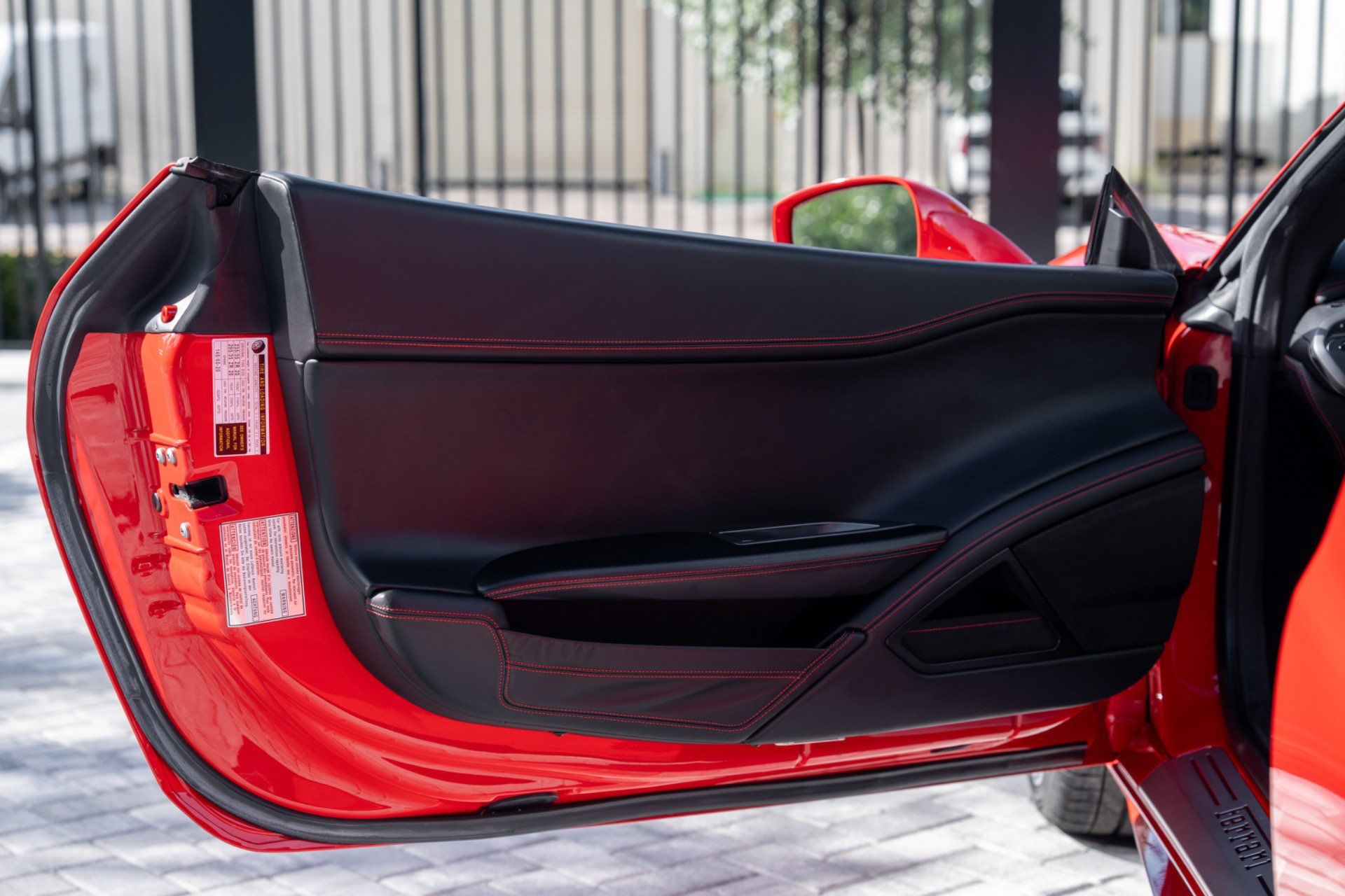 Used 2013 Ferrari 458 Spider RWD image 36