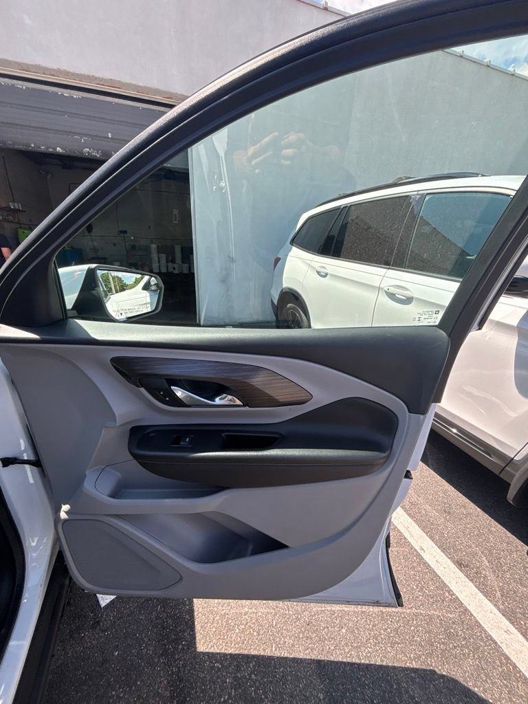 Used 2023 GMC Terrain SLT FWD image 23