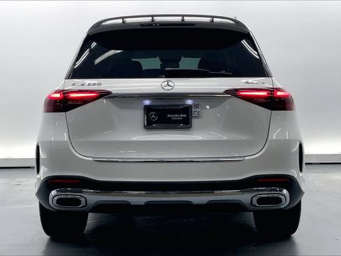 Used 2024 Mercedes-Benz GLE 350 4MATIC image 3