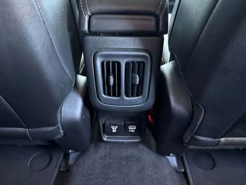 Used 2018 Jeep Compass Latitude w/ Popular Equipment Group AWD/4WD image 30